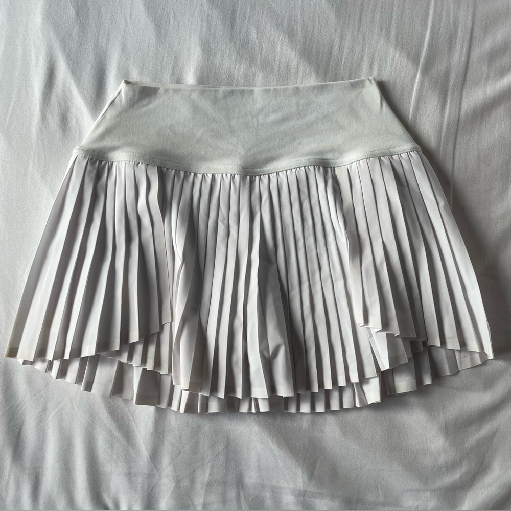OFFLINE By Aerie Your Serve Pleated Skort in White - Picture 2 of 9